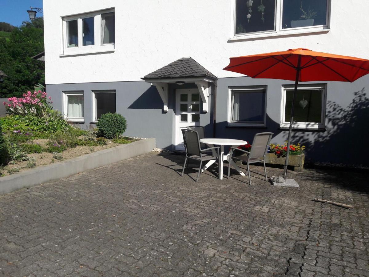 Modern Apartment In Sellinghausen With Terrace 슈말렌부르크 객실 사진